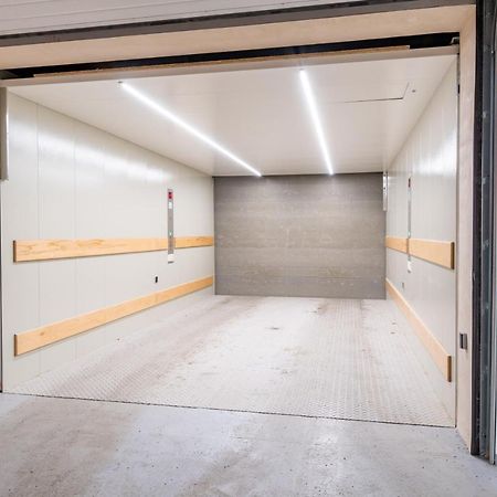 Studio Brand New Apartment #28 In New Building With Free Parking In City Center Prag Exterior foto