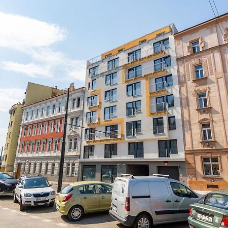 Studio Brand New Apartment #28 In New Building With Free Parking In City Center Prag Exterior foto