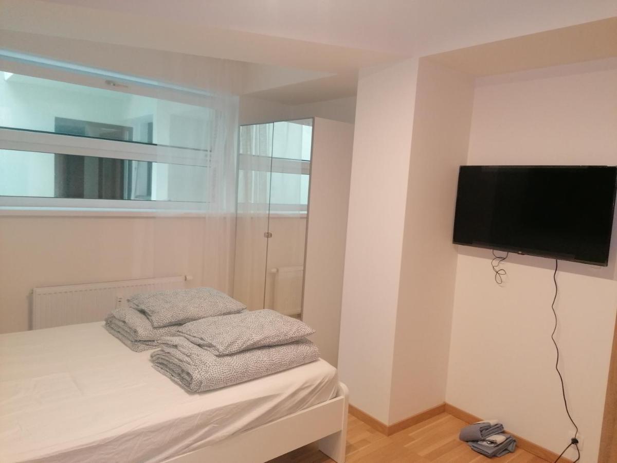 Studio Brand New Apartment #28 In New Building With Free Parking In City Center Prag Exterior foto